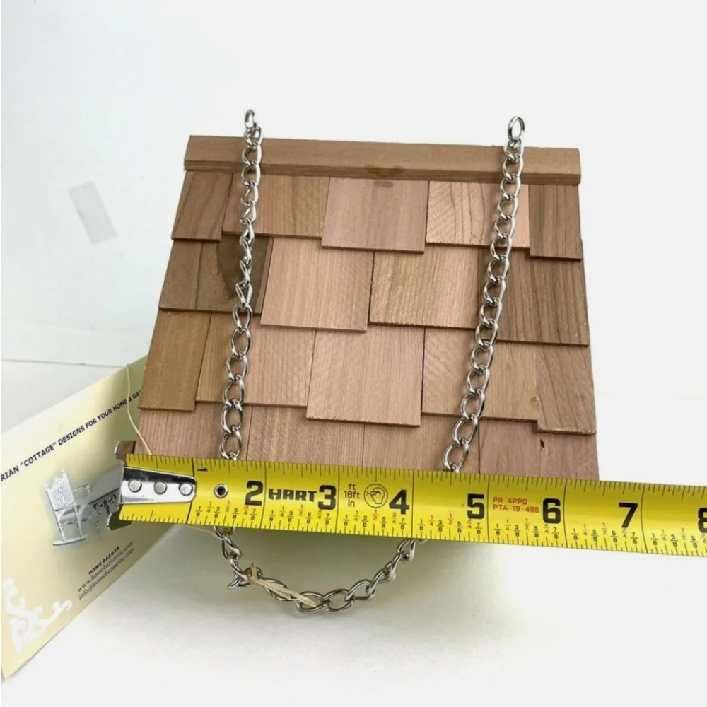 New outdoor wren hanging birdhouse